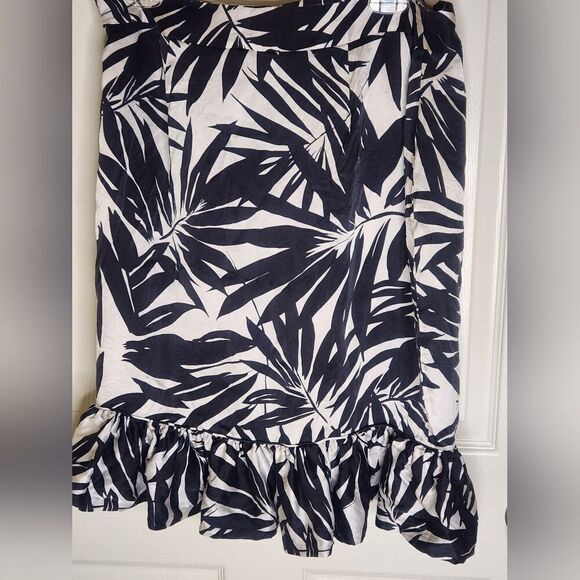 Hilo Hattie L WhiteBlack FloralPrint Ruffle SILKBlend Lined Zip Women Midi Skirt - Picture 11 of 12